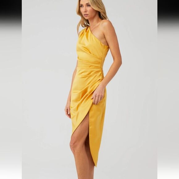 Elliatt Revolve Cassini White One Shoulder Satin Dress Wedding Special Occasion - Picture 2 of 15